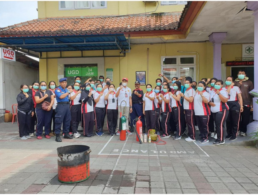 Simulasi Penanggulangan Api / Kebakaran di UPTD. Puskesmas Kuta II